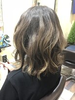 サムブリッジ(SOMEBRIDGE)&nbsp;バレイヤージュ プラチナシルバー(SOME BRIDGE亀有)