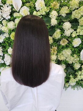 ルミエール(Lumiere) ナチュナルストレート