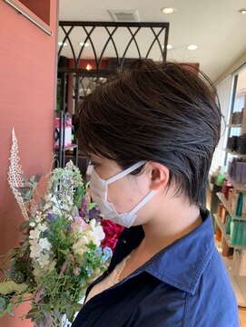 サロンドアンナ ANNA 大人ショート