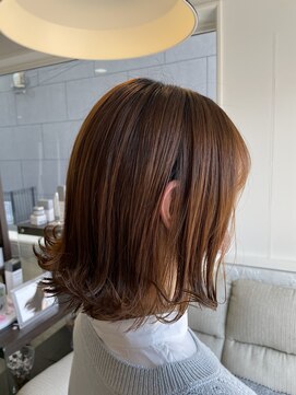 ベルナ(BeLuna) 前下がりボブ