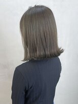 オリーブグレージュ_外ハネボブセクションカラー_ba393061