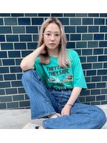 ケイト(kate) 【kate 大宮】ホワイトベージュ×切りっぱなしミディ