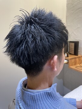 ルトラ(LUTRA) アップバングベリーショート