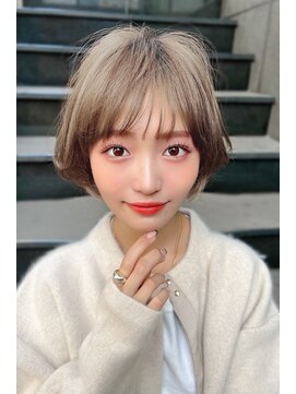 リークフー(Ree cu fuu) 10代20代30代40代 前髪　耳かけ内巻きボブ　藤沢