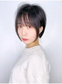 黒髪ショートボブ耳かけ