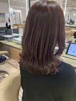 e.m.a プレミアムビューティーサロン 栄駅店(e.m.a PREMIUM BEAUTY SALON)&nbsp;ミディアム×くびれヘアスタイル