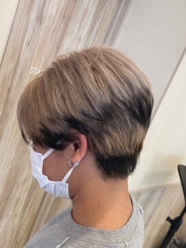 グランデュール 焼津店(GRANDEUR) センターパートエンドカラーメンズカラーブリーチブリーチカラー