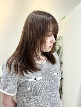 ユニ 江坂(Uni.) 20代30代40代 レイヤーカット 縮毛矯正 髪質改善