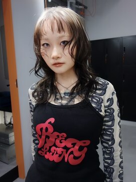 シティ(sity.) 天神　ハイトーンカラー　ブリーチカラー　レイヤーカット