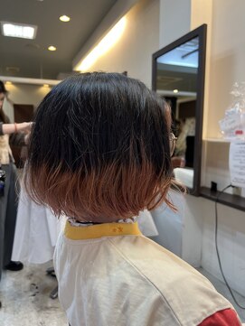 ミーテ(mi:te) 裾カラー×ピンクカラー