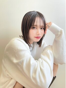 エクリュ(e'cru)の写真/ハイライト等の技術を使った白髪ぼかしならグレイカラーの幅がもっと広がる♪大人女性の為の白髪染めに◎