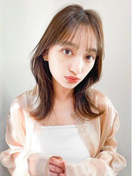 レア 表参道(L'ea) ミディアムヘア・暗めカラー・グランマッシュ・デザインカラー