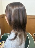 ツヤ感ミディアムロング