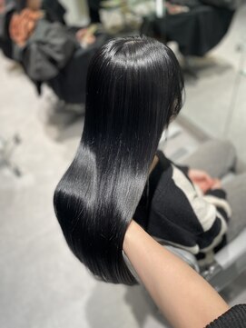 ブルーブラック/10代20代トレンド/髪質改善ストレート