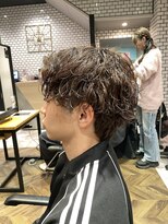 ステレオ ヘアデザイン 安城店(STEREO HAIR DESIGN)&nbsp;シャドウパーマ×センターパート（12月）