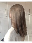 大人気透明感ハイトーン ミルクティーベージュ×レイヤーカット