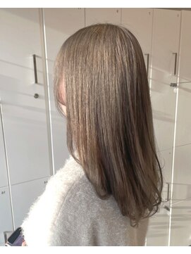 グランデュール 浜松東若林店(GRANDEUR) 大人気透明感ハイトーン ミルクティーベージュ×レイヤーカット