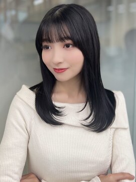 ソラ 広尾店(SORA) ミディアムレイヤー/グレージュ/顔周りカット