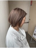 ショート×白髪ぼかしハイライト