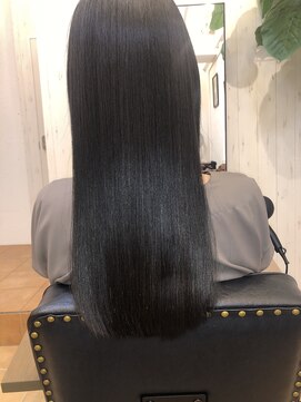 アコンプリッシュ 代官山 恵比寿(accomplish) プラチナミネコラ