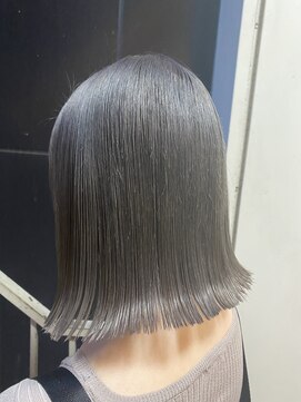 アルーシェ 新宿店(Alushe) シルバー