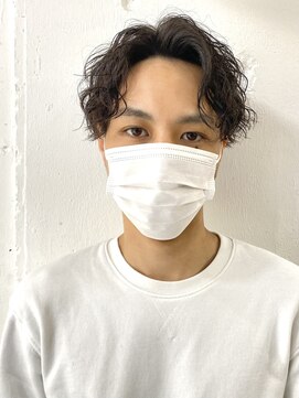 リッカ(RICCA) 【RICCA 山岸】センターパートにツイストスパイラル