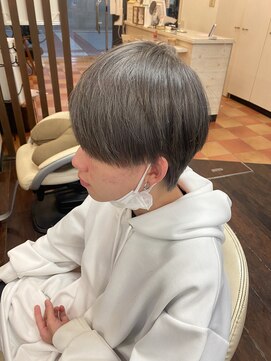 フリーズ 千鳥橋店(Freez) アッシュグレー