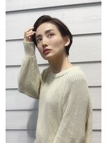 大人綺麗な耳掛けショート［金子涼］