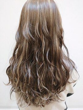 ガレリアエレガンテ 尾張旭店(GALLARIA Elegante) 愛されロングヘア×コントラストハイライト×波巻き