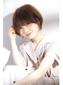 小顔ショートボブ ひしがたシルエット フレンチセピアアッシュ