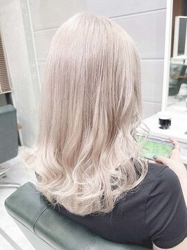 デイズ(days) 髪質改善カラー　ホワイトグレージュカラー/ミルクティーカラー