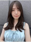 ボブ　レイヤーカット　ウェットヘア　オリーブベージュ
