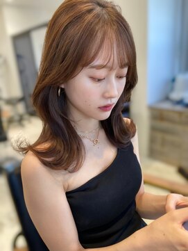 アリュウル 表参道(ALLURE) ブリーチなしWカラーで作るヘーゼルベージュカラー◯ 伊藤