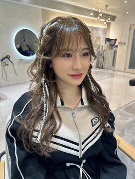 エヌ 大阪梅田店(enu) 【大阪梅田】顔周りレイヤー×韓国風くびれ巻きヘアセット