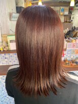 ビーチェ 小岩(Bice) 深みのあるレッドブラウンが魅力◎艶感外ハネスタイル/髪質改善