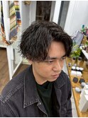刈り上げセンターパートメンズ波巻きツイストスパイラルパーマ