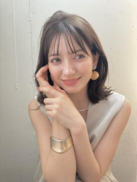 ファナ(fha-na) ☆ニュアンス前髪切りっぱなしボブ ミディアムレイヤー ☆