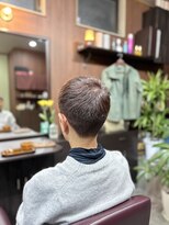 アオイ(Aoi) 大人女性のための白髪ぼかしベリーショート