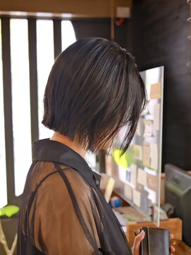スーベニア(souvenir) ぷつっとショートボブ