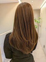 ブリス(VLISS)&nbsp;ミディアム レイヤーカット 顔周りレイヤー 透明感 20代30代40代