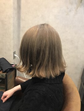 ラブリス(Luvliss) ミルクティーカラー