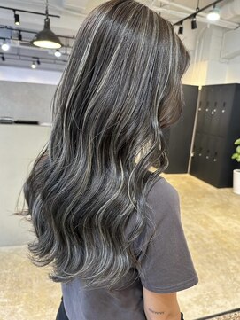 メリー オオサカ(Merly Osaka) 細かいハイライトをたっぷりと！_ash brown_