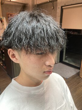 ジュン(JUN) ツイストパーマ