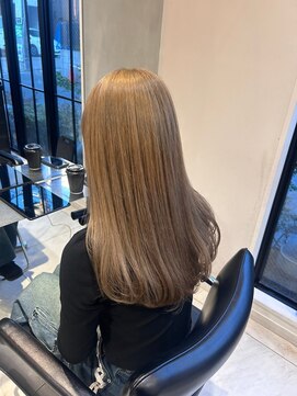 ヘアサロン ガリカ 表参道(hair salon Gallica) <miko>ケアブリーチカラーで叶う淡く透けるミルクティベージュ