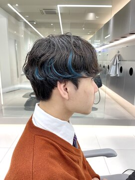 アールプラスヘアサロン(ar+ hair salon) ブルーインナーカラー