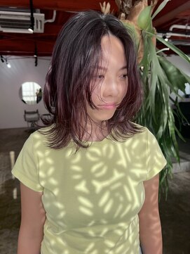 マド(Mado) ワインレッドグラデーションミディアムレイヤー