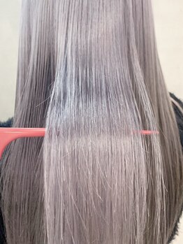 ブロンド(Blonde.)の写真/【大阪駅/梅田駅2分◆】Blonde.の酸性ストレートはブリーチ毛などハイダメージの方も施術可能◎