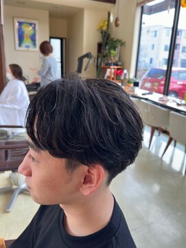 リーガ 荒井店(RIHGA) 刈り上げセンターパート