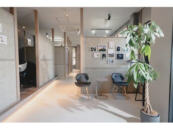 plom hair & photo【プロム ヘア アンド フォト】