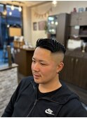 サイドパートスキンハイフェード
